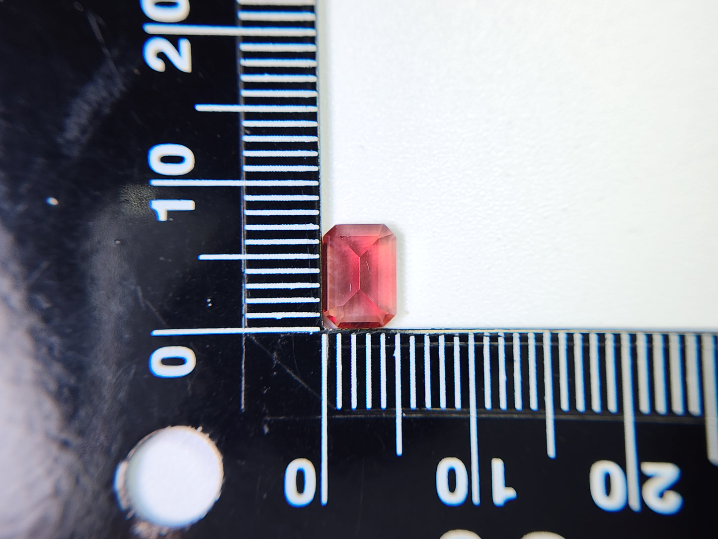 0151-1-2　バイカラーアンデシン　0.85ct