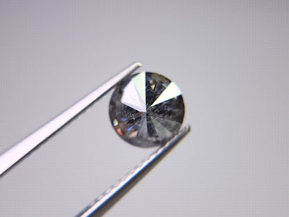 　grMOI-2　合成グレーモアッサナイト　0.93ct