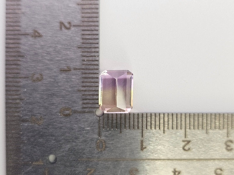 AMT-5　アメトリン　3.49ct