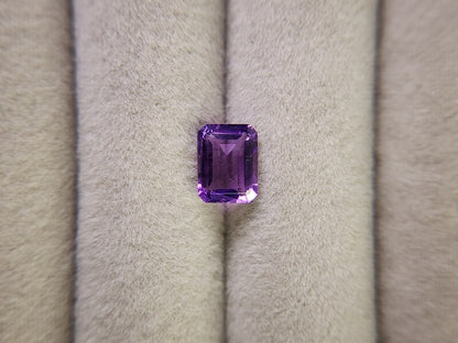 0918-2-7　アメジスト　1.37ct