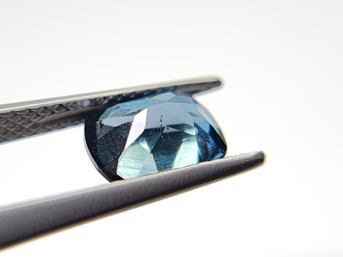 0931-7　ロンドンブルートパーズ　1.79ct