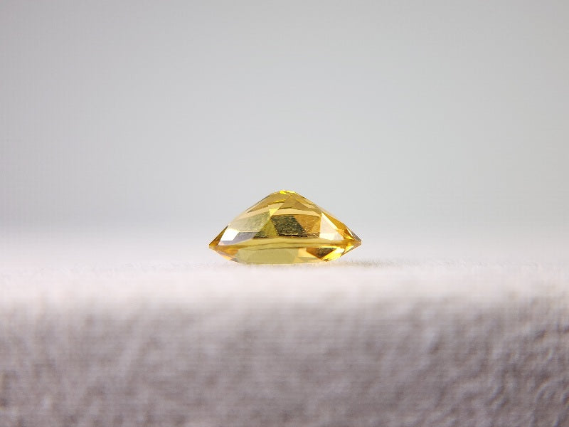 yeBE-4　イエローベリル　0.65ct