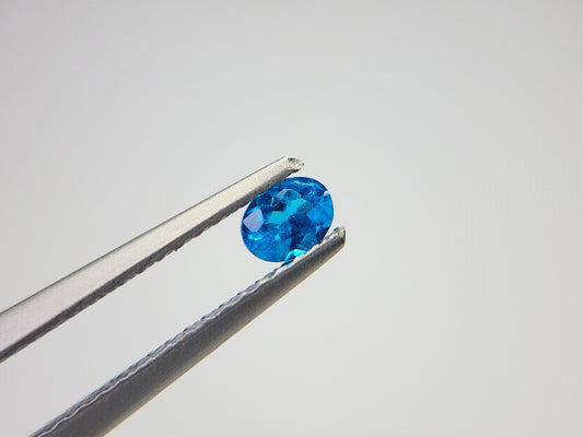 0530-5　ネオンブルーアパタイト　0.17ct