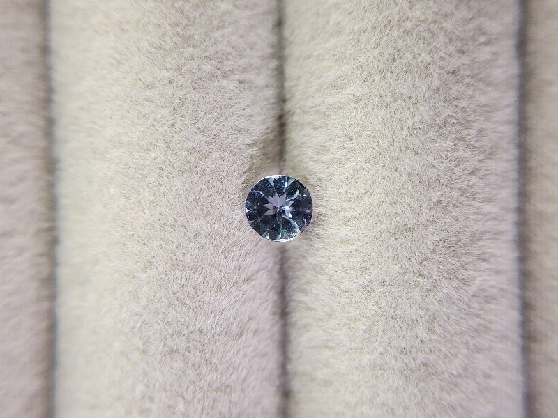 0657-27-9　ゾイサイト　0.37ct