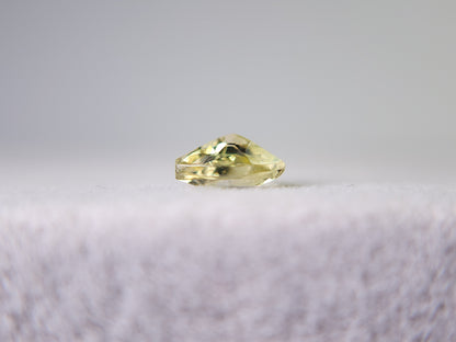 0649-3　ゾイサイト　0.65ct