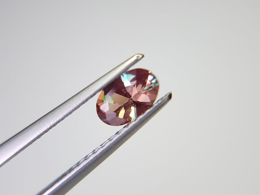 0152-3-6　バイカラーアンデシン　0.37ct