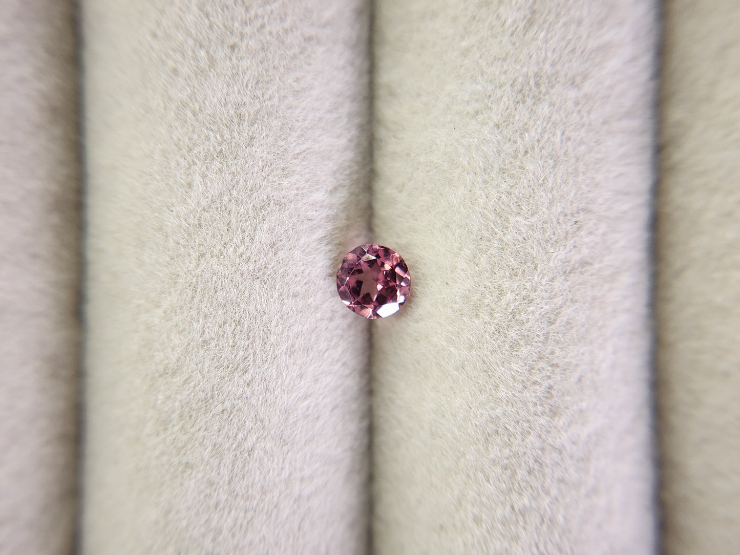 0823-7　スピネル　0.30ct