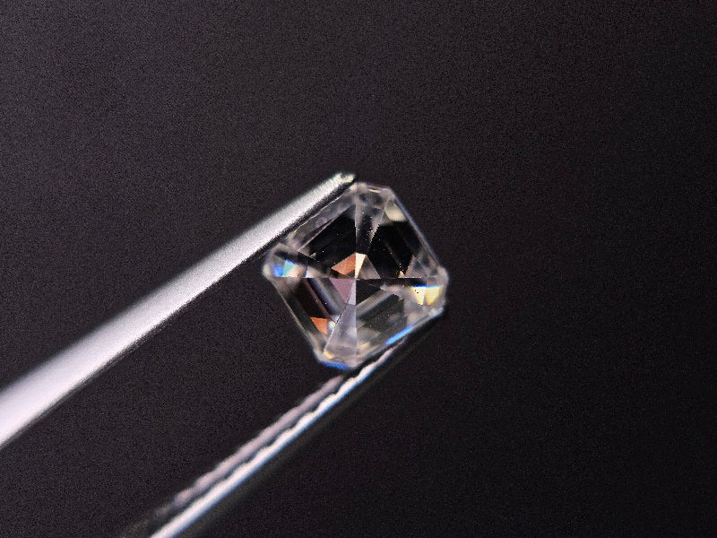 MOI-3　合成モアッサナイト　0.70ct