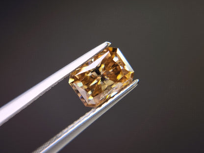 brMOI-2　合成ブラウンモアッサナイト　0.96ct
