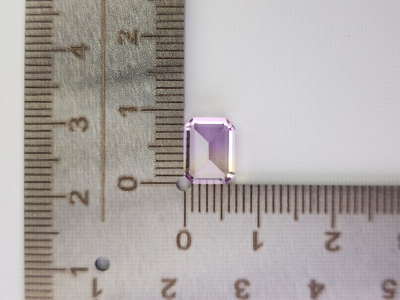 AMT-17　アメトリン　2.21ct