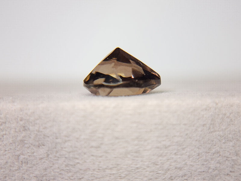 SMQ-18　スモーキークォーツ　3.16ct