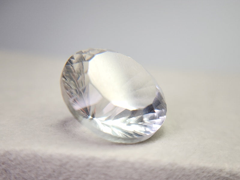 SUI-7　水晶　19.70ct