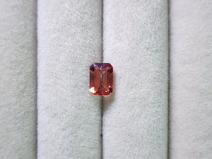 0151-2-13　バイカラーアンデシン　1.15ct
