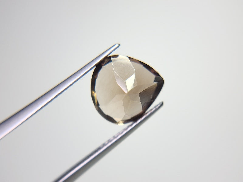 SMQ-18　スモーキークォーツ　3.16ct