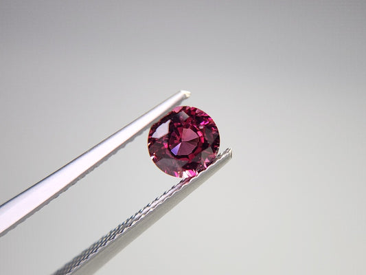 【期間限定】10/31まで　ロードライトガーネット　1.09ct　4