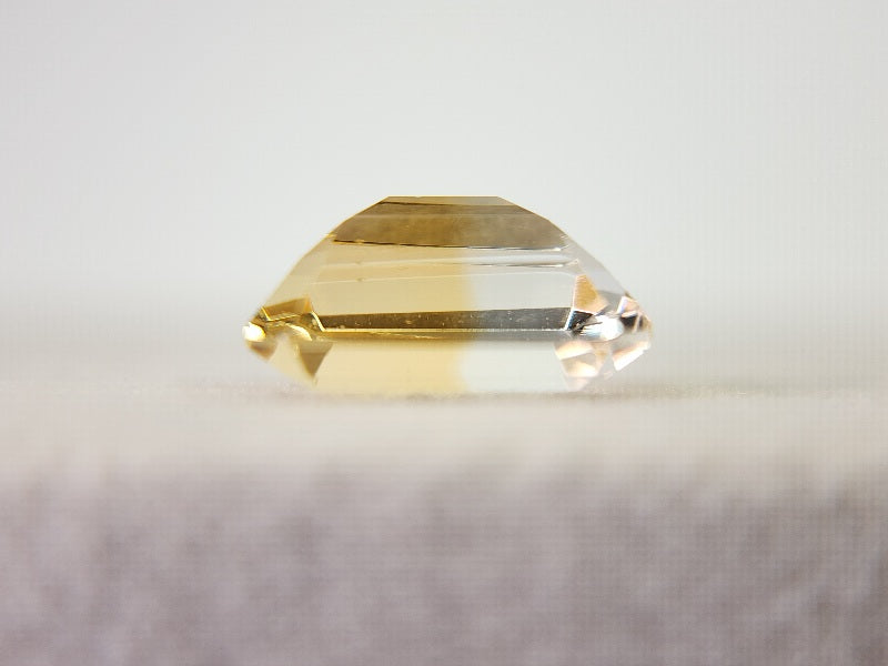 0365-4-22　バイカラーシトリン　2.51ct