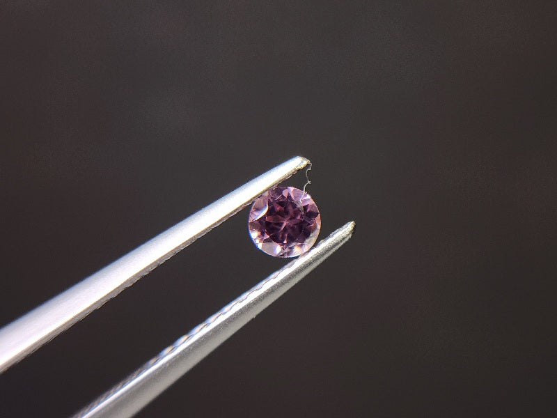 SP-28　スピネル　0.18ct