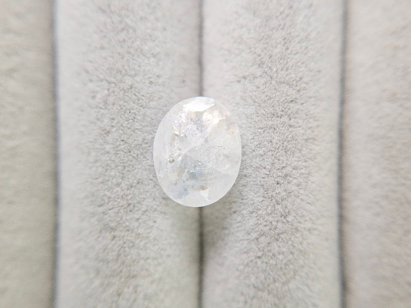 blMO-8　ブルームーンストーン　2.18ct