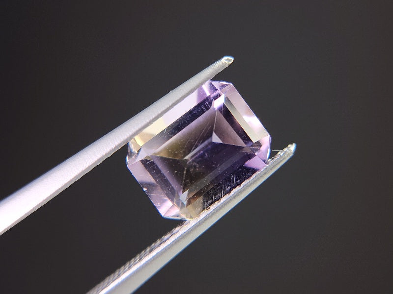 AMT-18　アメトリン　2.20ct