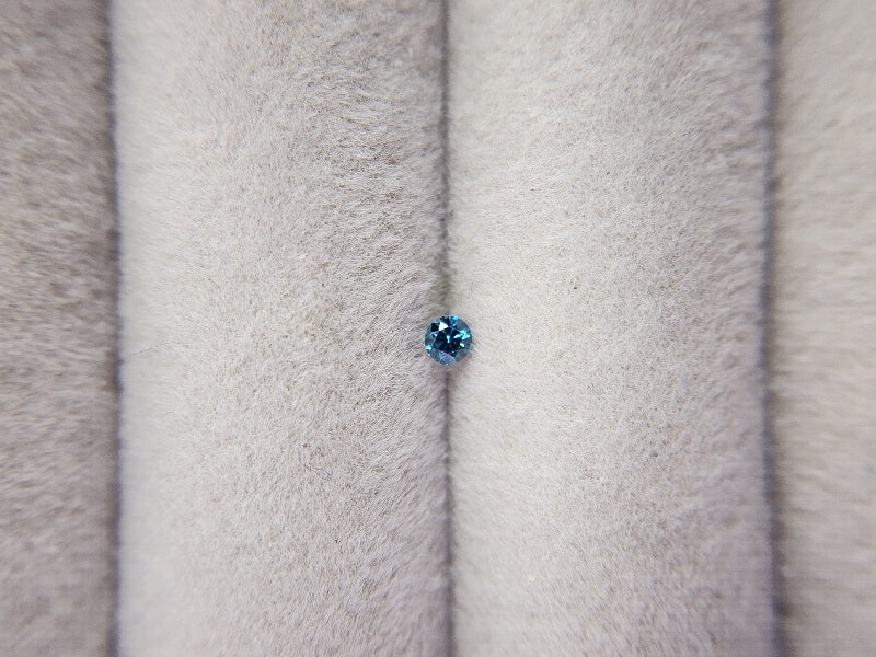 0015-3-5　ブルーダイヤモンド(トリートメント)　0.05ct