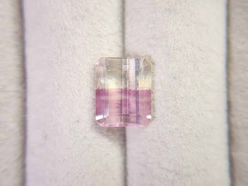 bc-FLO-15　バイカラーフローライト　4.08ct