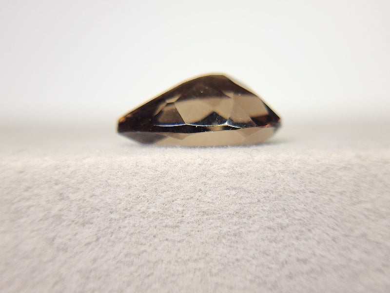 SMQ-15　スモーキークォーツ　3.79ct