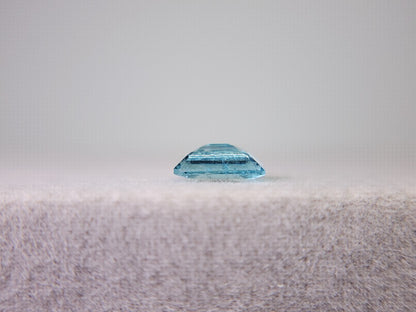 0466-4　アパタイト　0.76ct