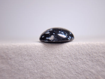 SOB-2　スノーフレークオブシディアン　10.25ct