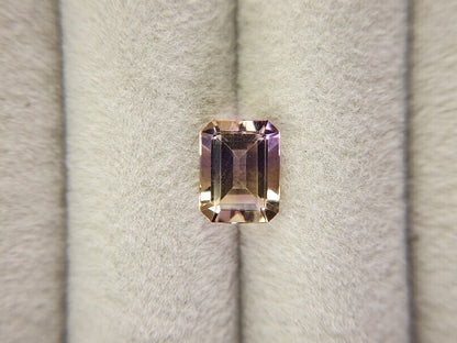 AMT-15　アメトリン　2.35ct