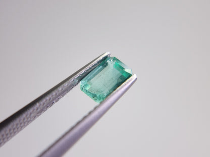 EM-7　エメラルド(ザンビア産)　0.59ct