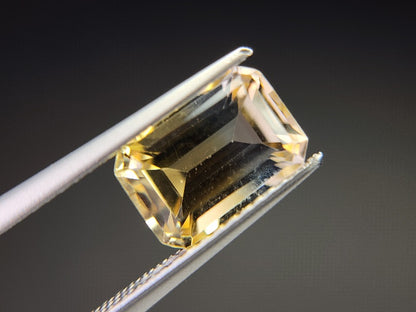 0365-4-25　バイカラーシトリン　2.28ct