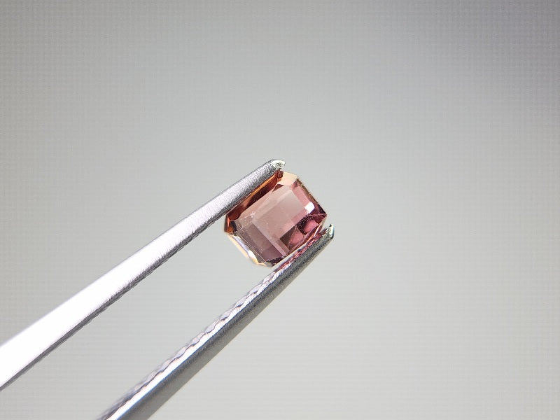 0879-83  トルマリン  0.42ct