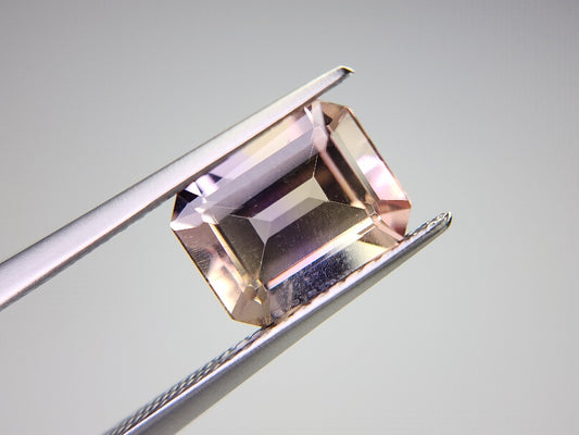 AMT-15　アメトリン　2.35ct