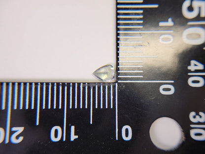 0644-14-7　ゾイサイト　0.25ct