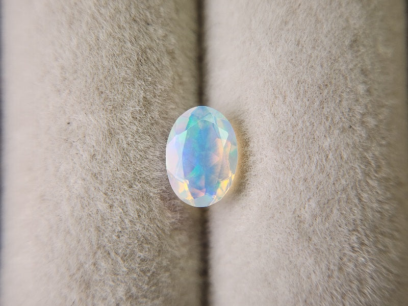 0909-2-10　オパール　0.49ct