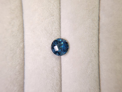 0931-10　ロンドンブルートパーズ　1.56ct