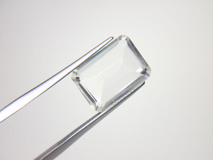 SUI-19　水晶　6.87ct