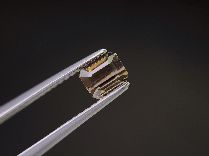 0879-23　トルマリン  0.74ct　