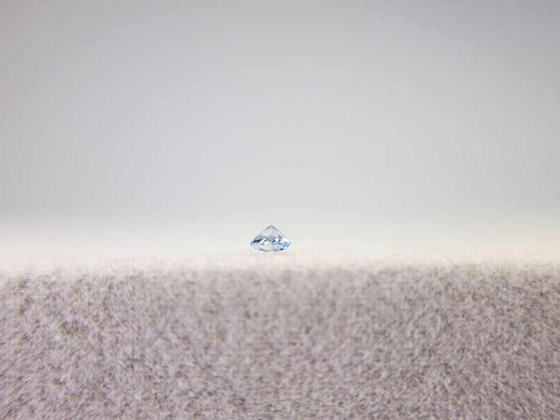 0217-1　べニトアイト　0.05.ct