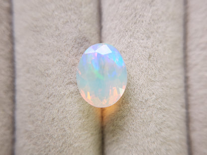 0916-3　オパール　2.21ct