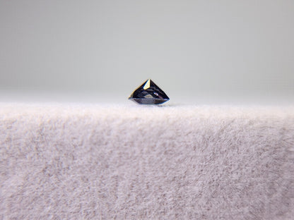 0002-8　スピネル　0.19ct