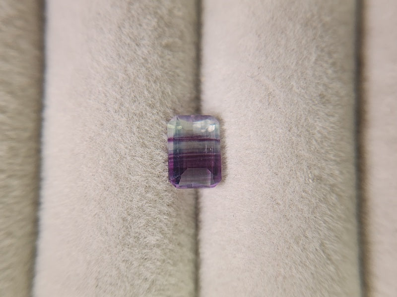 0155-5　バイカラーフローライト　1.15ct