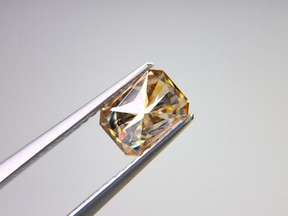 brMOI-2　合成ブラウンモアッサナイト　0.96ct
