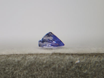 0644-16-4　ゾイサイト　0.33ct