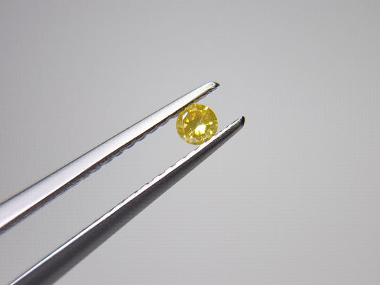 yeDM-9　イエローダイヤモンド　0.06ct