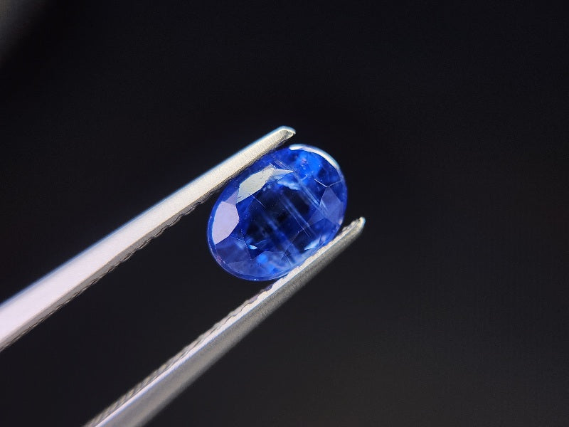 0035-1-35　カイヤナイト　1.23ct