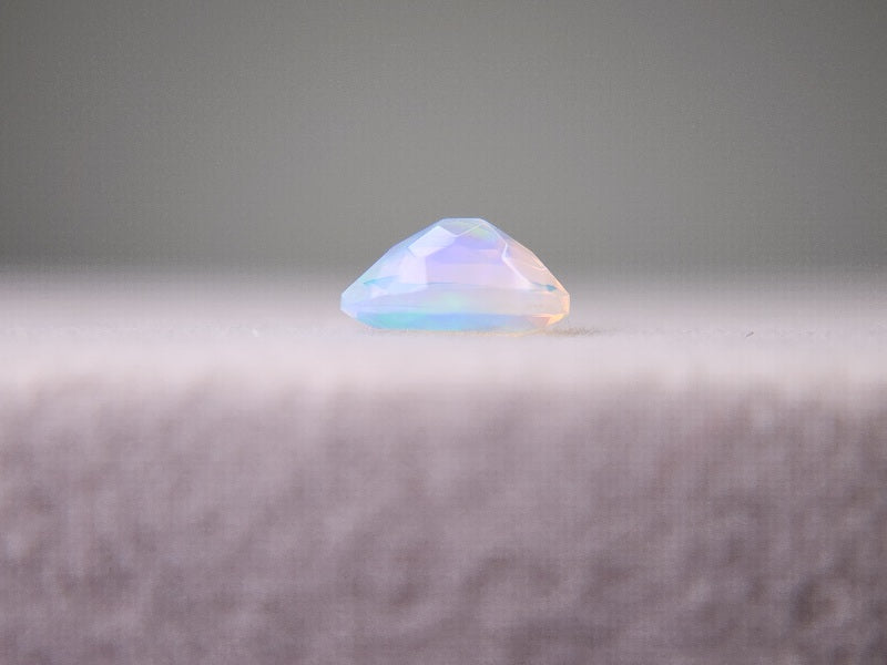 0909-2-10　オパール　0.49ct