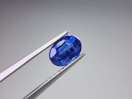 0035-1-35　カイヤナイト　1.23ct