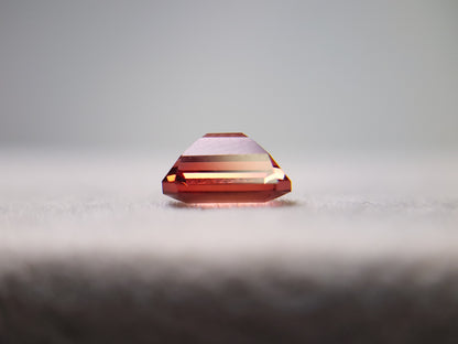 0151-3-4　バイカラーアンデシン　1.01ct