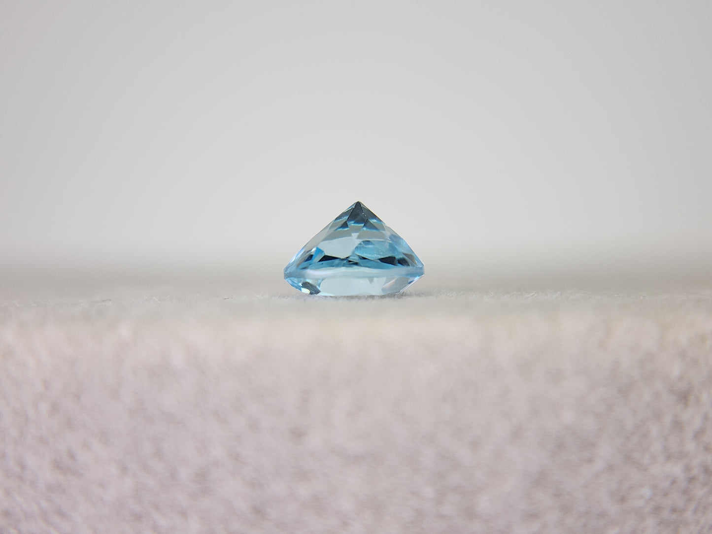 0917-28　ブルートパーズ　1.06ct
